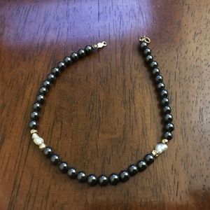 Genuine onyx pearl and 14 K clasp bracelet